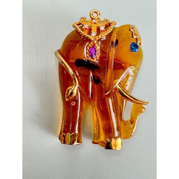 Vintage Amber Lucite Jeweled Ceremonial Elephant Gold Gilded Trim Brooch/pendant - Picture 2 of 7